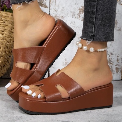 Cute Sandals (Brown Size 39)