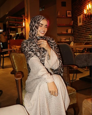 Large Head Scarf